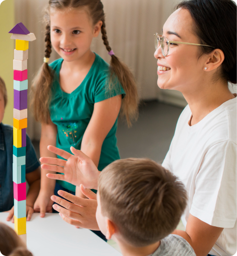 Младший воспитатель